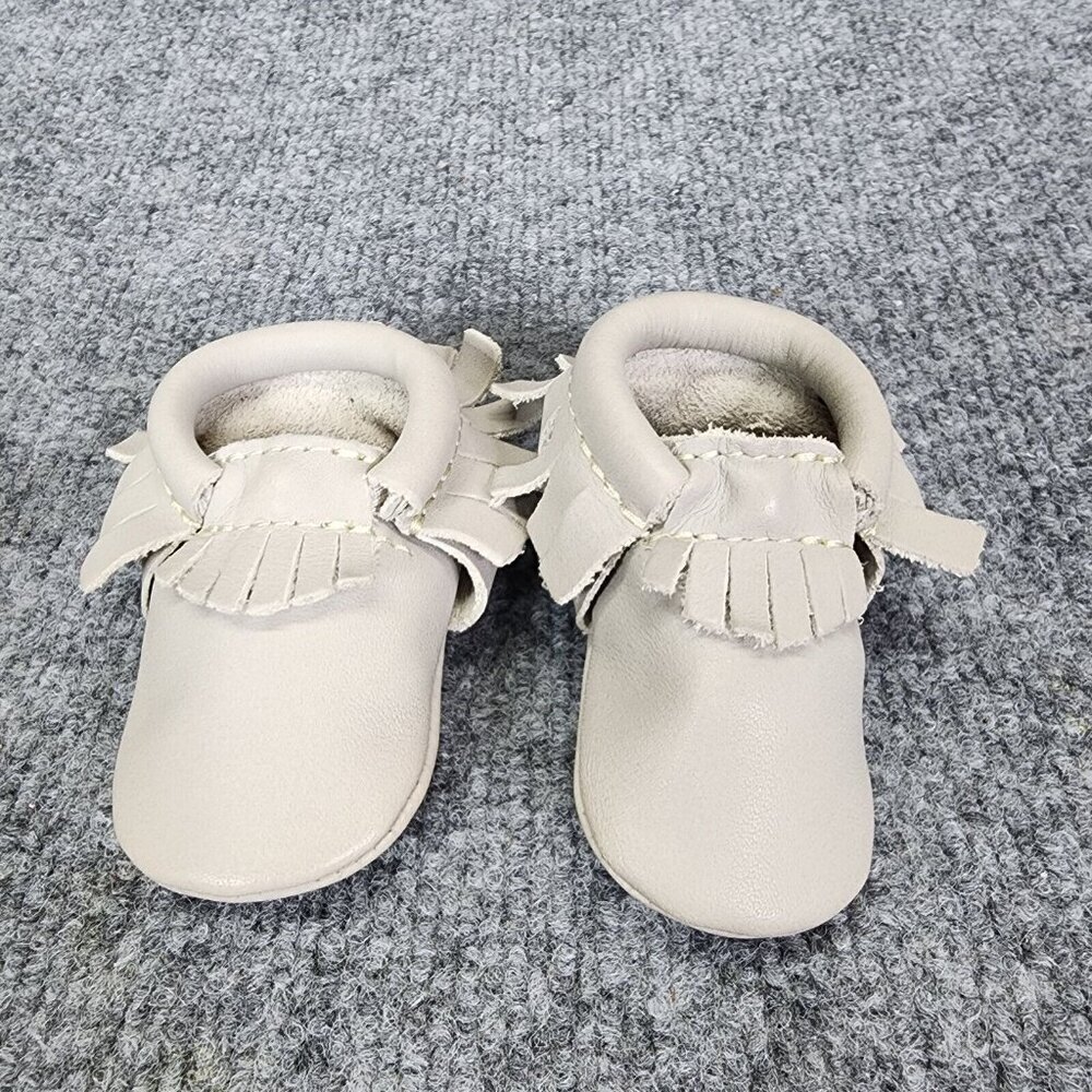 Freshly Picked Baby City Moccasins size 0 Boho Fringe 100% Leather Gray